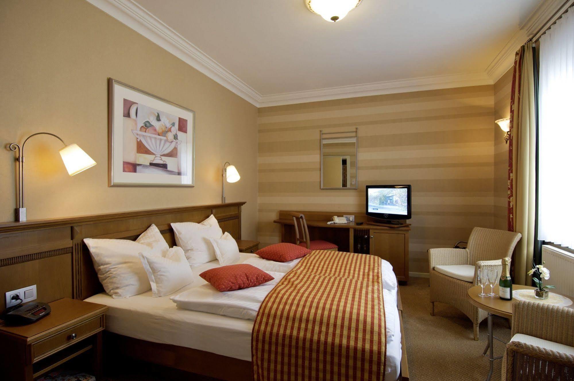 Relax-Hotel Pip-Margraff St. Vith エクステリア 写真